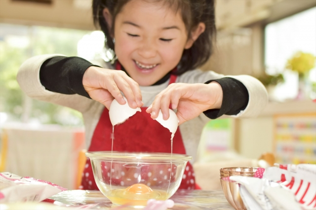 子供が料理をすることで得られる８つの効果 学習能力にも影響が Studywith 親子の学びブログ